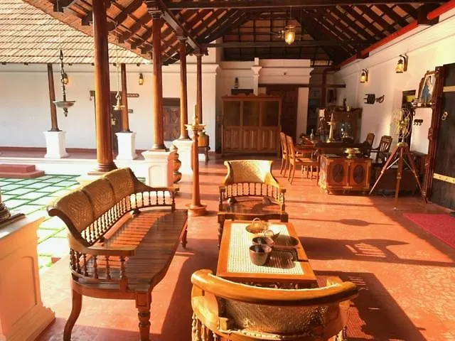 Abaamtharavadu Hotel Mala  India
